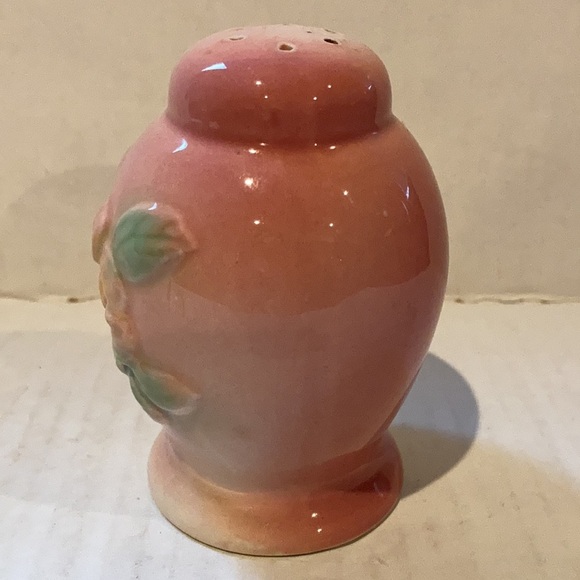 Vintage Hull Sunglow pottery pink salt and pepper shakers - Picture 9 of 14